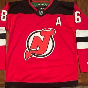 New Jersey Devils Jack Hughes Red Adult Medium (50) NWT Jersey